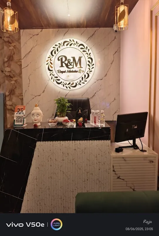 Royal moksha unisex spa