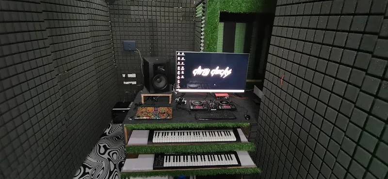 Dirty Decks Studio