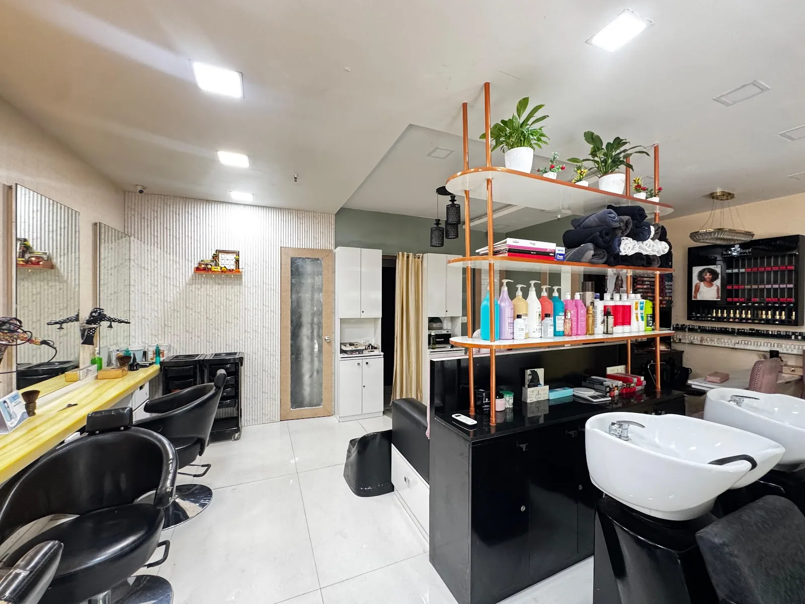 Celestia Beauty | Best UNISEX Salon Near Me | Best Salon Near Hiranandani Meadows, Hyde park Thane West