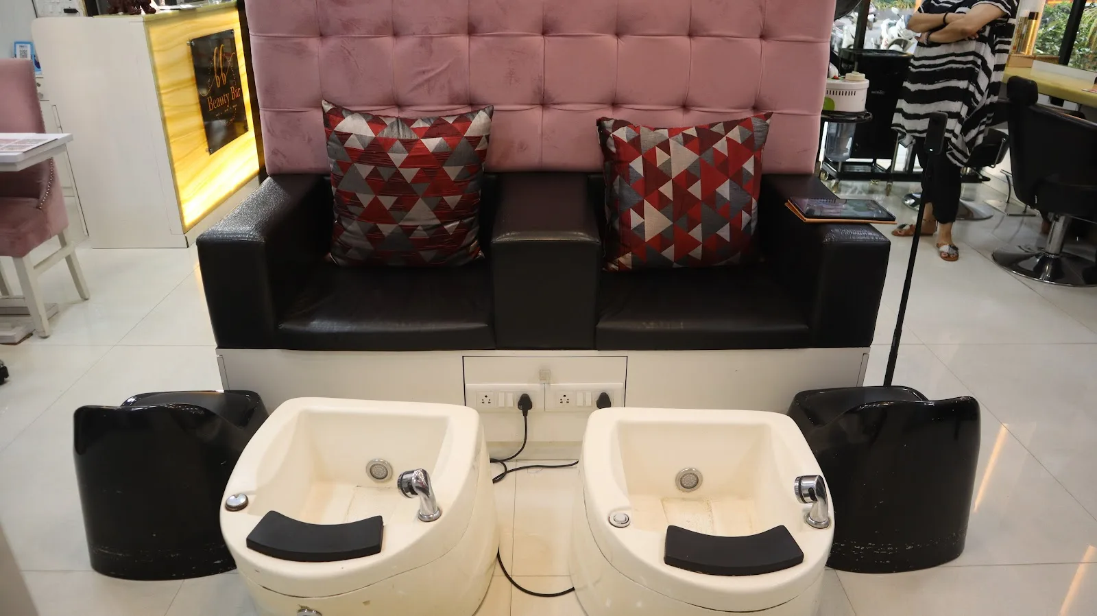 Celestia Beauty | Best UNISEX Salon Near Me | Best Salon Near Hiranandani Meadows, Hyde park Thane West