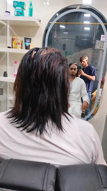 SARKAR MEN'S SALON