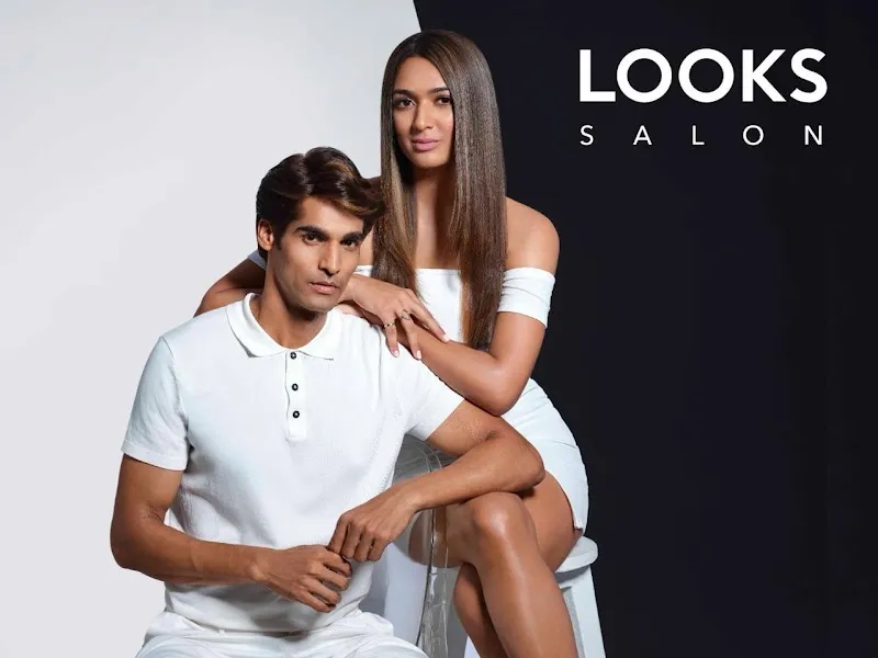 Looks Salon, Sector 5, Dwarka