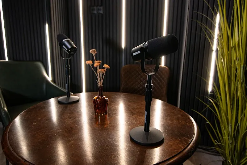 Podcast Café • Studio • Co-Working
