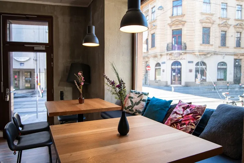 Podcast Café • Studio • Co-Working