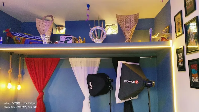 THE AK STUDIO