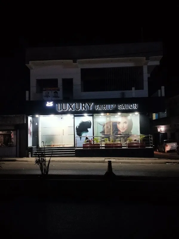 Luxury Family Salon