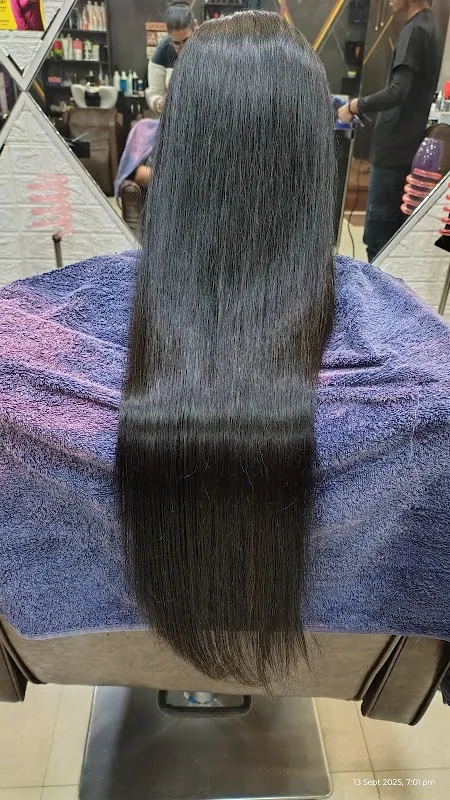 Pixie Unisex Salon & Academy , Jharpada