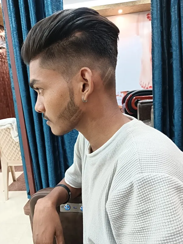 Pixie Unisex Salon & Academy , Jharpada