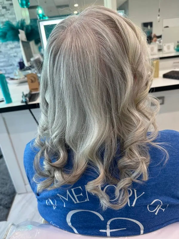 Bombshell Blow Dry Bar
