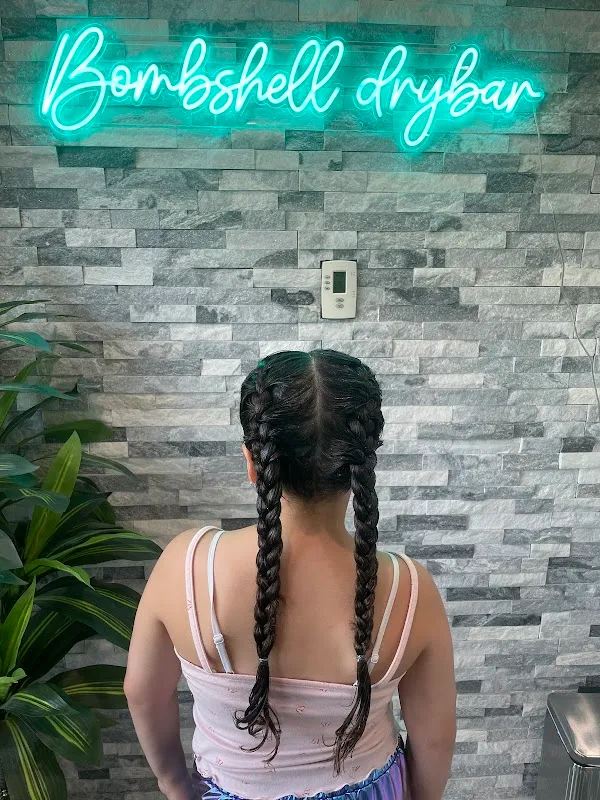 Bombshell Blow Dry Bar