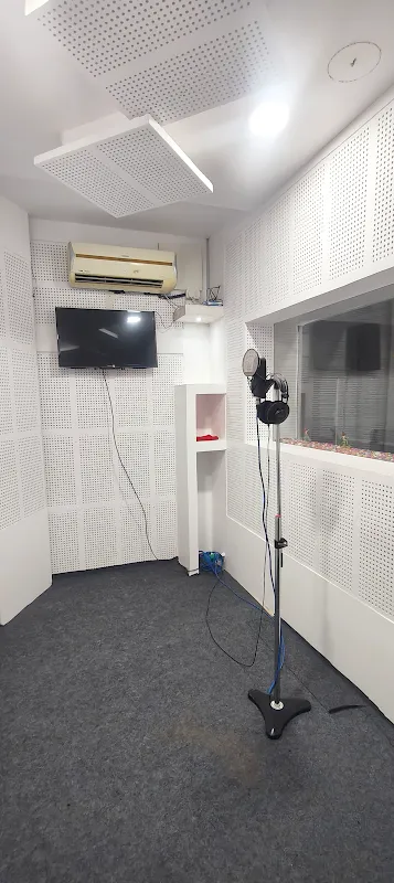 Dad's Music Studio | DMS | Recording Studio | Dubbing Studio | Music Composition