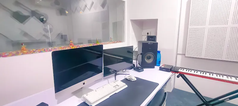 Dad's Music Studio | DMS | Recording Studio | Dubbing Studio | Music Composition