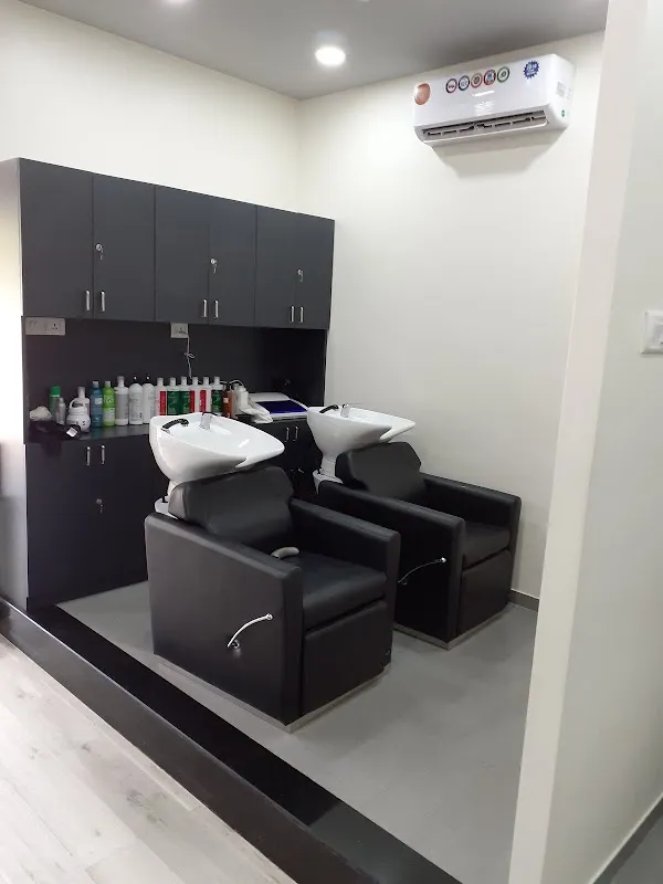 Lakme Salon For Him and Her in Koparkhairane,Navi Mumbai