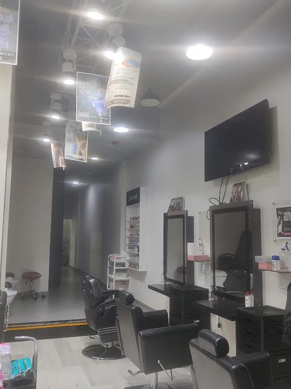 Lakme Salon For Him and Her in Koparkhairane,Navi Mumbai