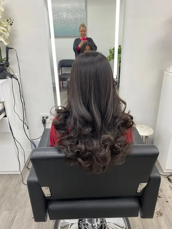 Mirna & Sal Unisex Hair salon