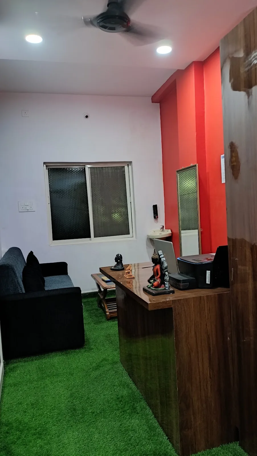 Lucky Tattoo's and piercing studio