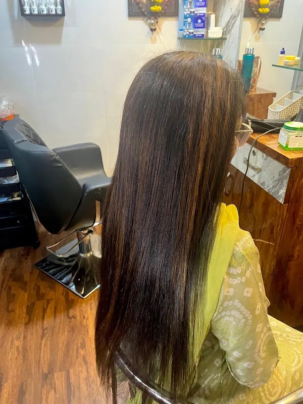 Glamorous Makeup Studio & Salon