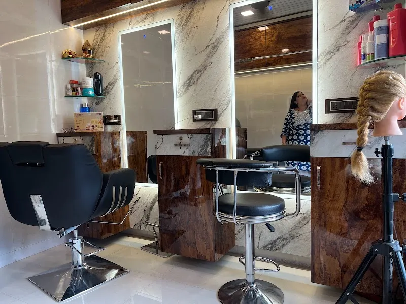 Glamorous Makeup Studio & Salon