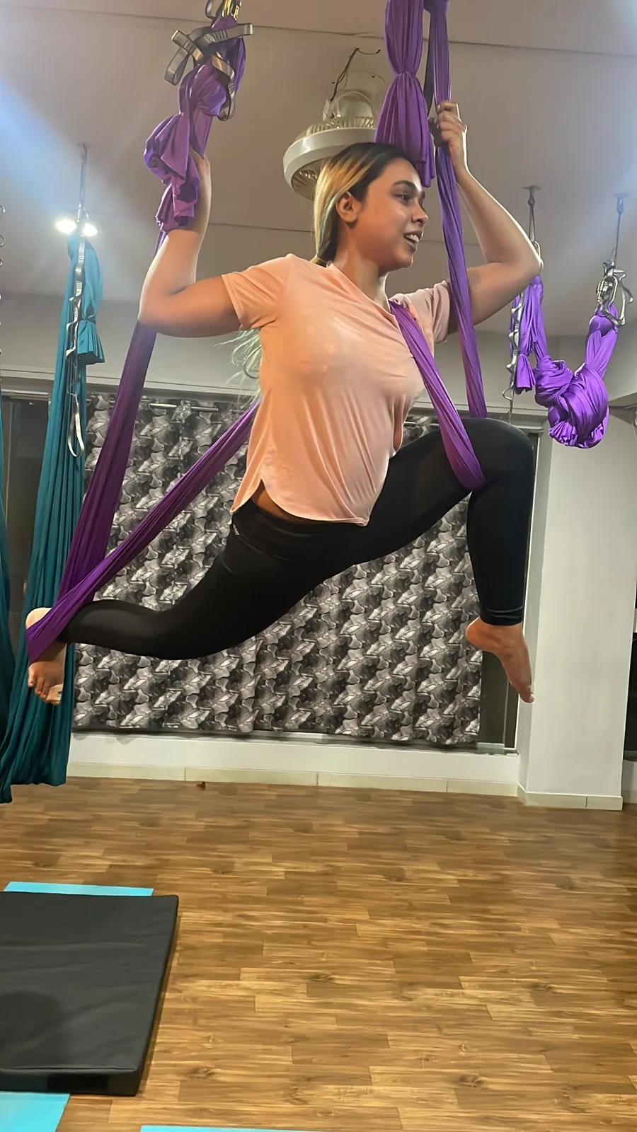 THE WAVES AERIAL YOGA