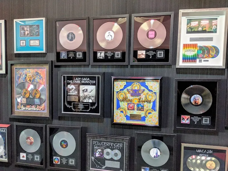 Studios 301