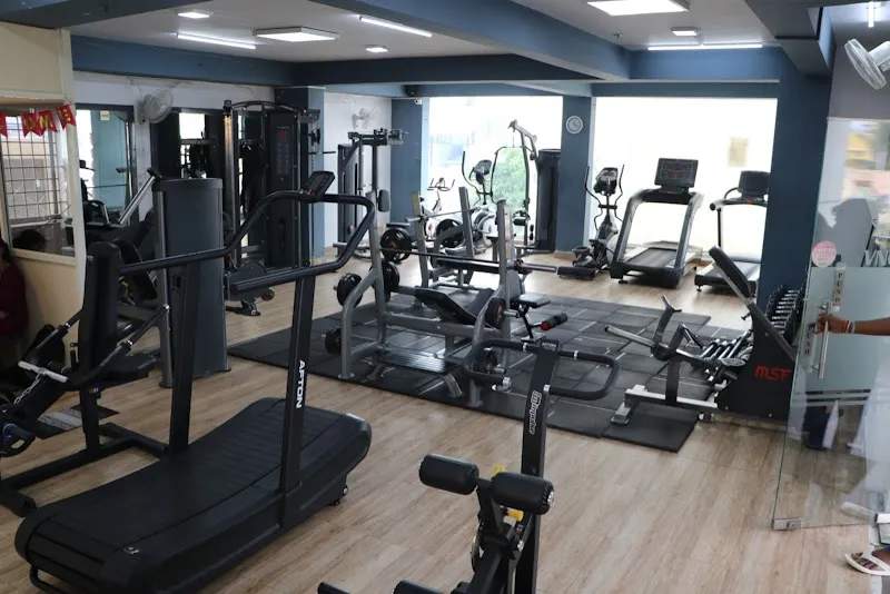 Axe Maverick fitness club