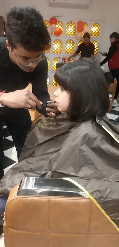 LEELA SALON