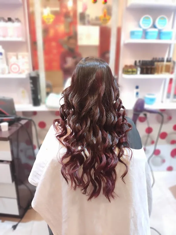 RJ's Hair and Beauty Studio