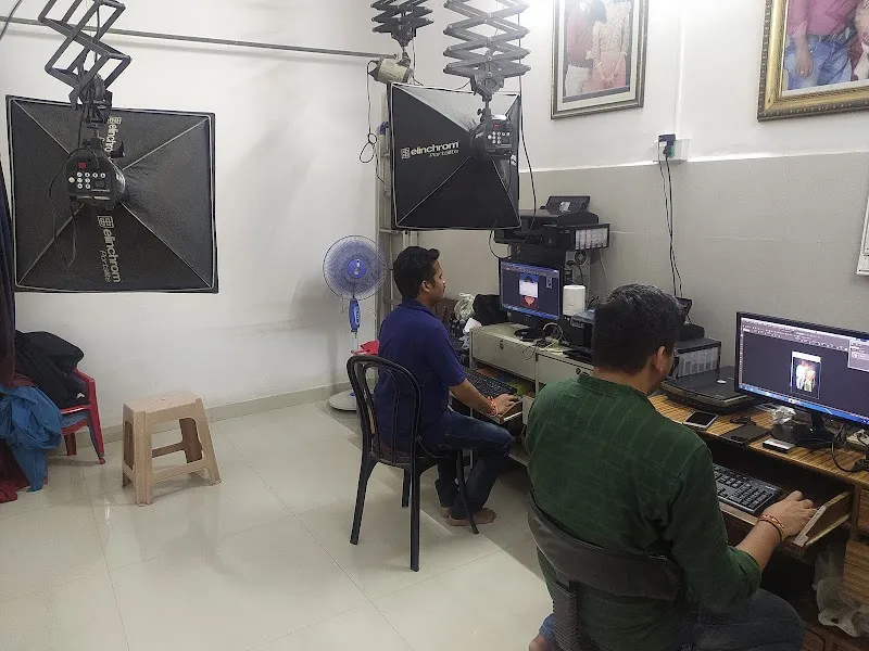 Photo Park Colour Lab & Studio