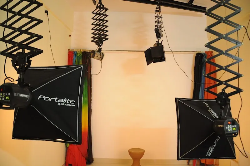 Photo Park Colour Lab & Studio