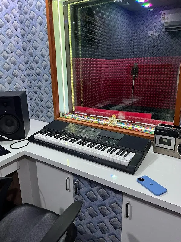 Dj kamlesh music recording studio