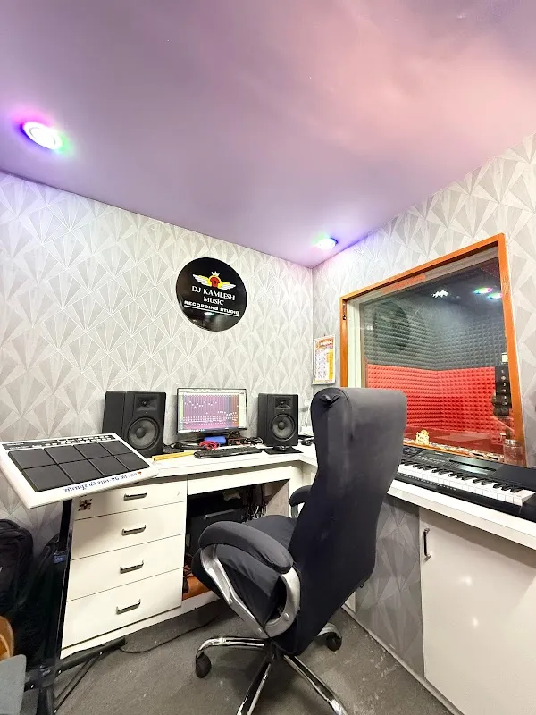 Dj kamlesh music recording studio