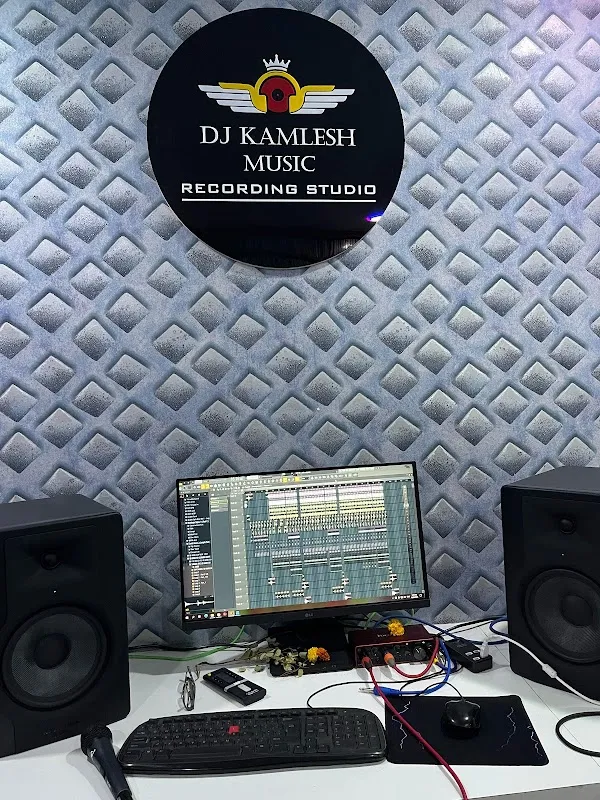 Dj kamlesh music recording studio