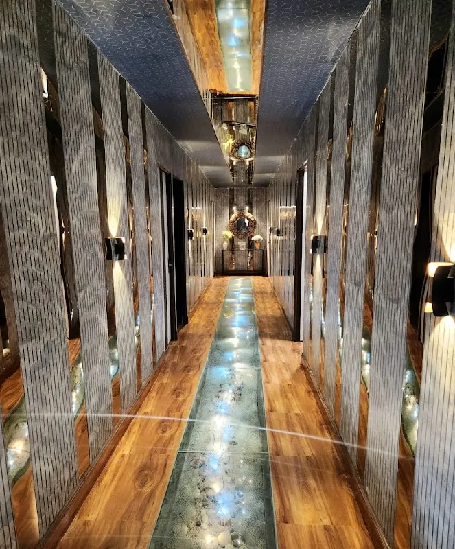 A One Luxury Spa And Salon