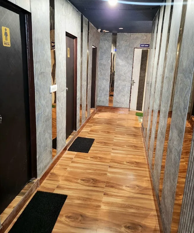 A One Luxury Spa And Salon