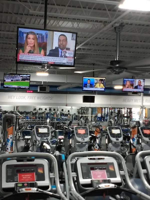 Crunch Fitness - Toms River