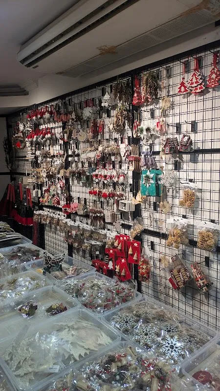 Giftys Art and Craft Shop