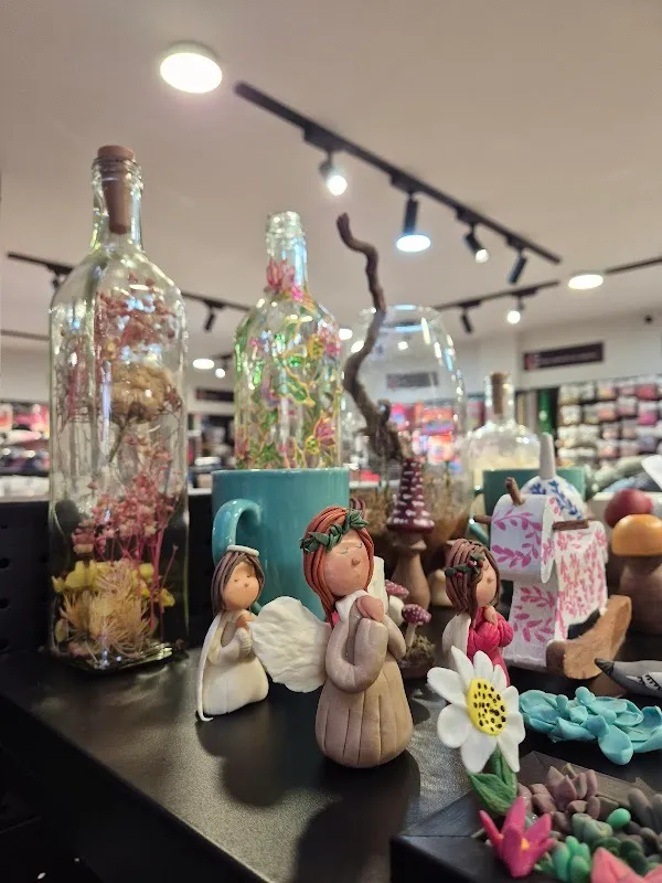 Giftys Art and Craft Shop
