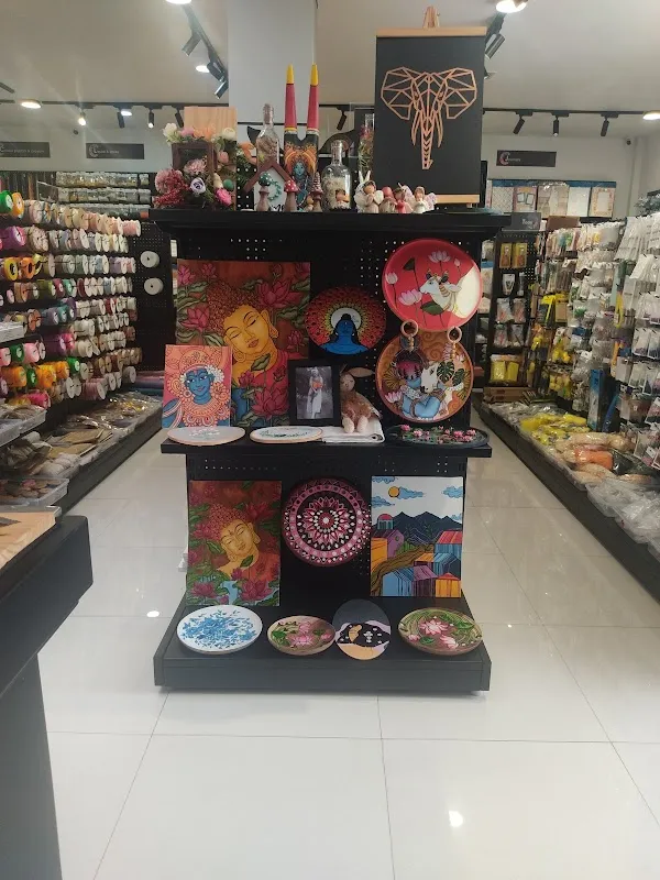 Giftys Art and Craft Shop