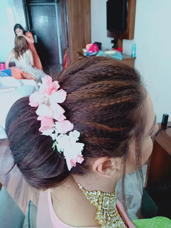 Xpressionz Professional Unisex Salon Shimla