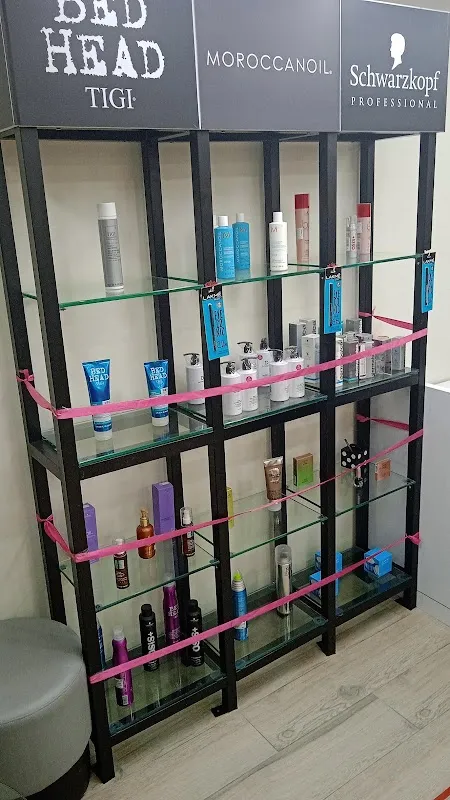 Lakme Salon For Him and Her in Dadar West,Mumbai