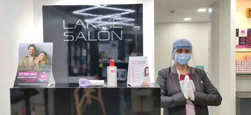 Lakme Salon For Him and Her in Dadar West,Mumbai