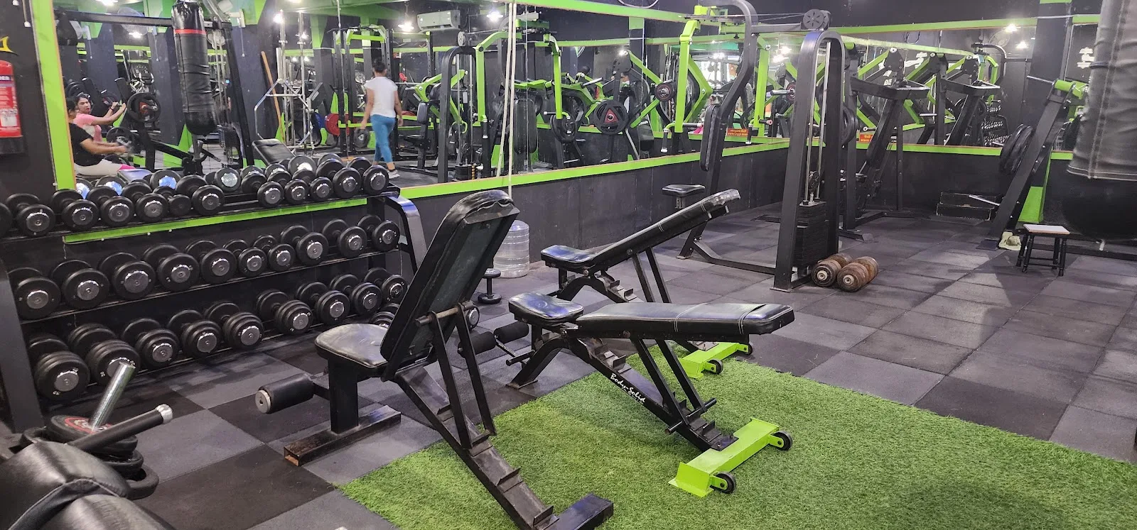 Muscle & Fitness Gym
