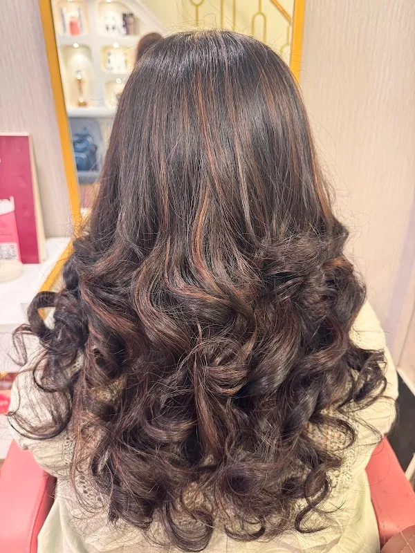 NiShi Hair & Beauty Salon