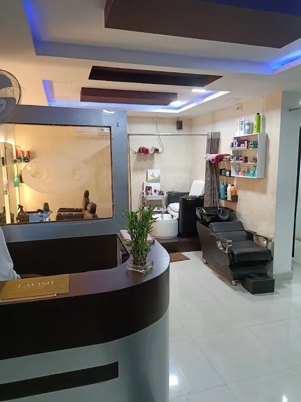 Lavish Family Salon Jharapada