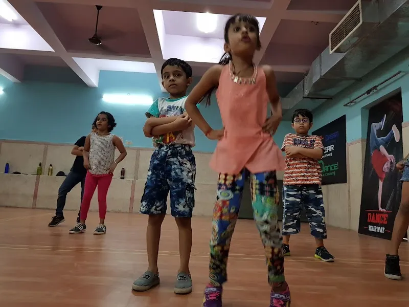 Buskers Dance Institute , Amba Bari