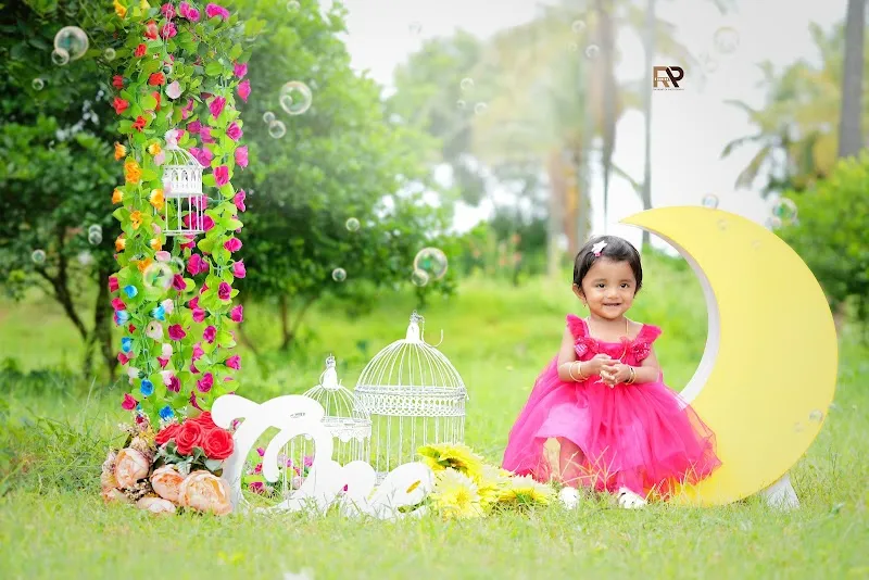 R P Studios Maternity photography Bangalore