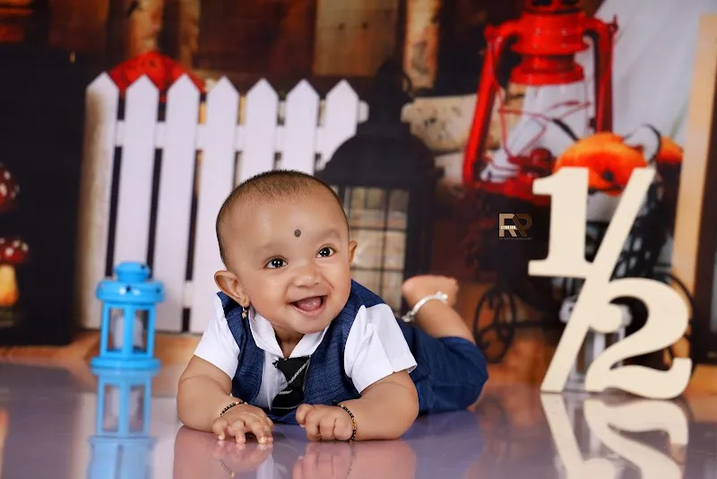 R P Studios Maternity photography Bangalore