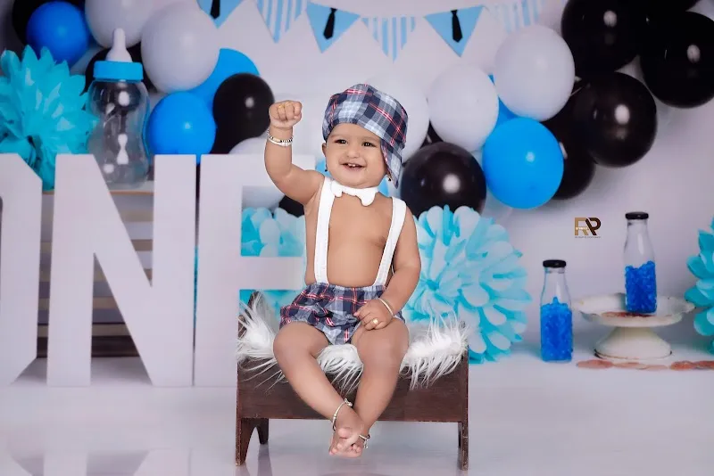 R P Studios Maternity photography Bangalore
