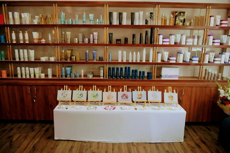 NIMSS VIKKY'S SALON SPA ACADEMY