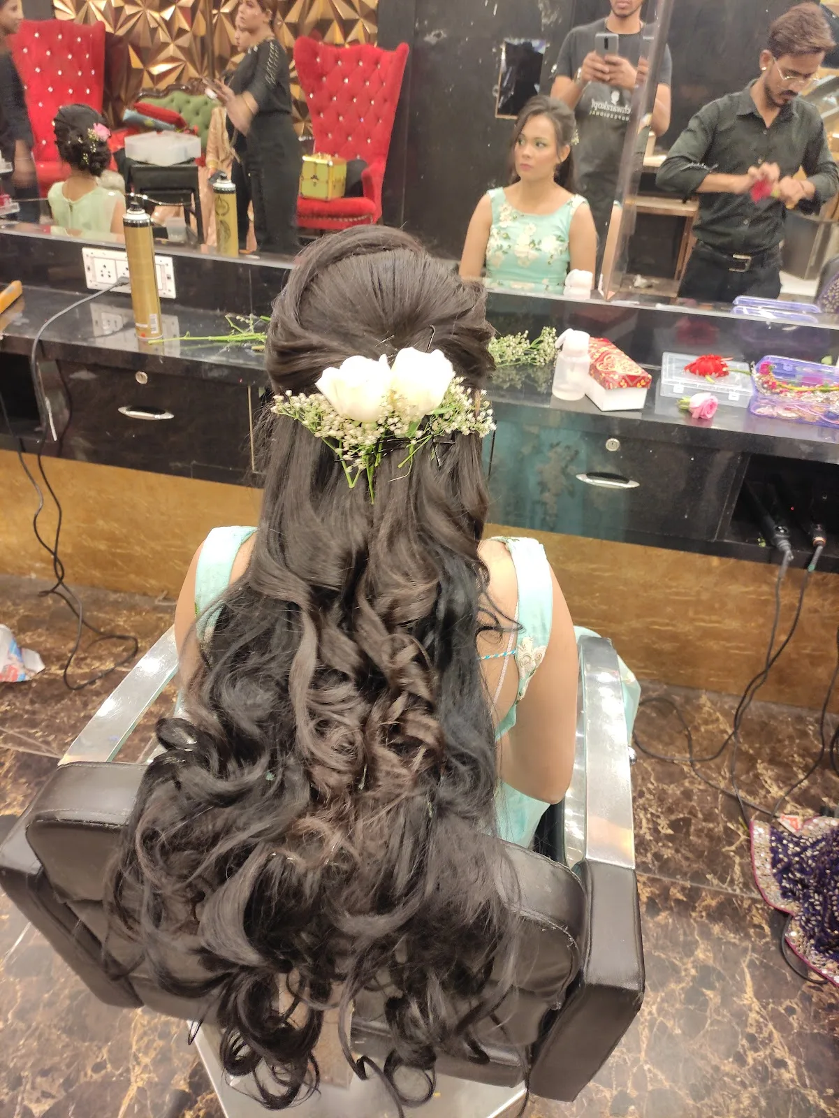 THE HAIR PALACE SALON